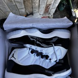 Jordan 11 Concord Size 10.5