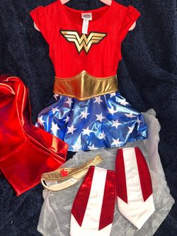 Little girl Superwoman Costume size 3-4