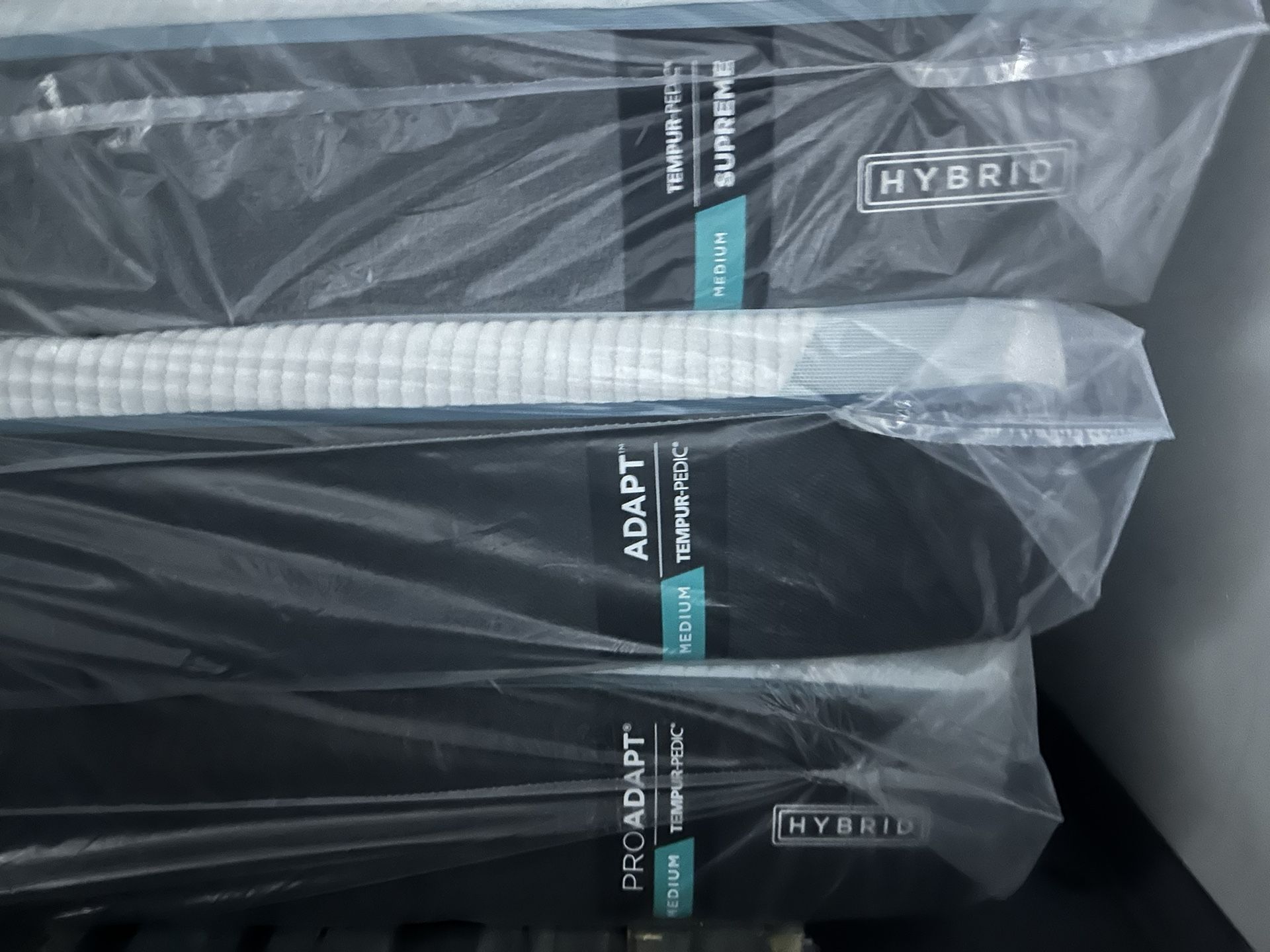 King Queen Size Tempurpedic ProAdapt, ProBreeze, LuxeBreeze Mattress Pro Breeze /Luxe Adapt /Pro Adapt /Adapt /cloud /Tempur pedic contour Supreme