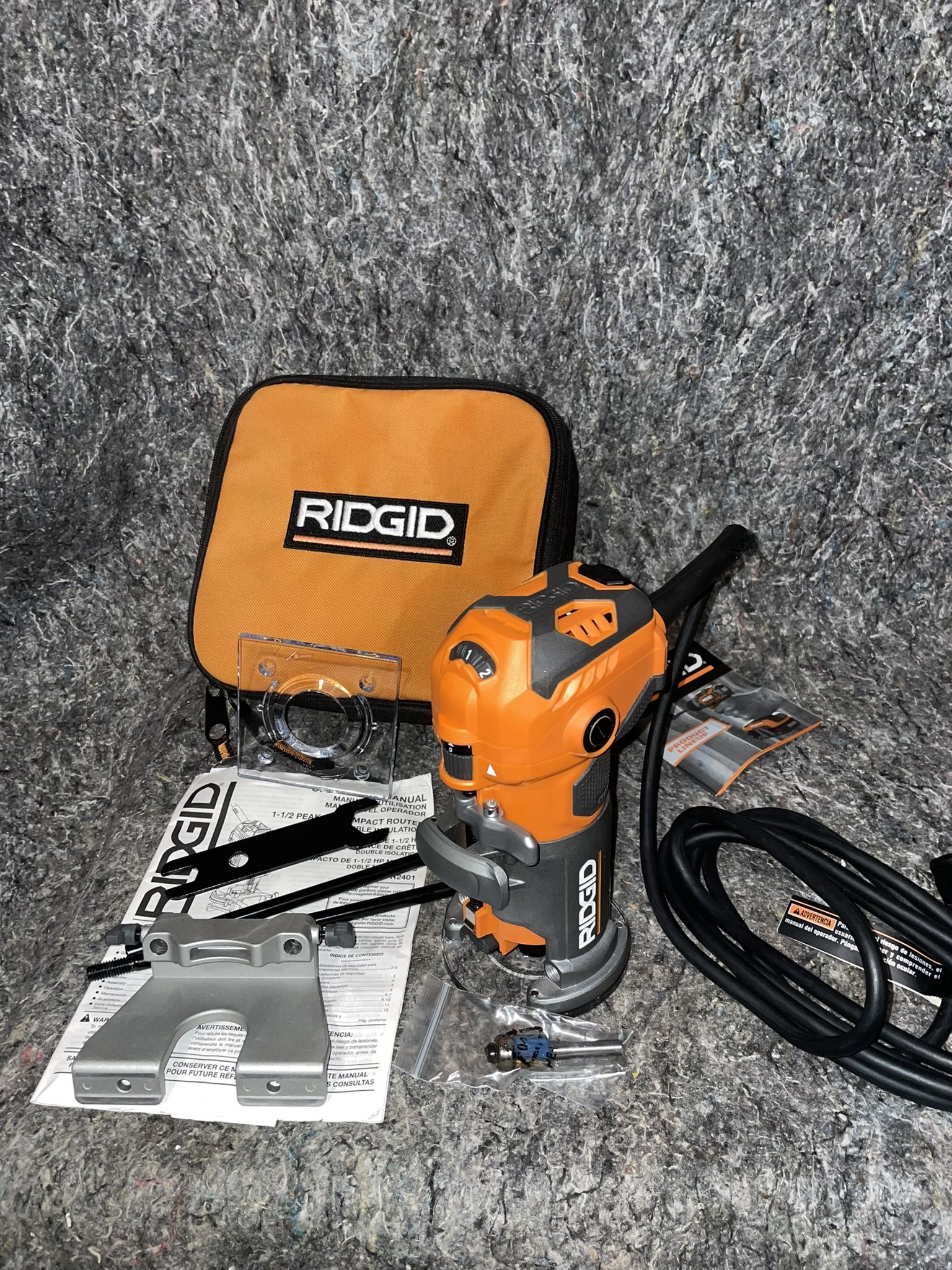 RIDGID 5.5 Amp Compact Fixed-Base Corded Router