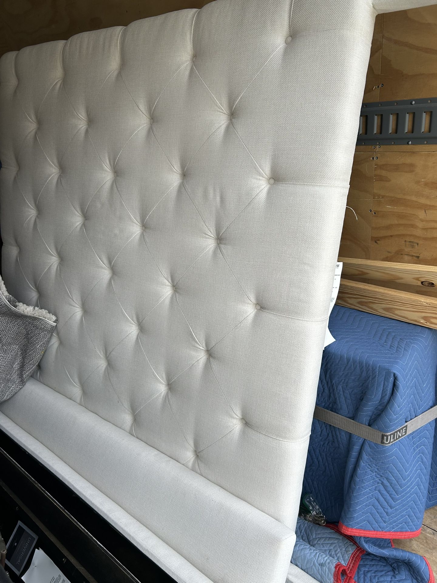 Queen Bed