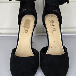 Ladies Black Stilettos By Michael Shannon 