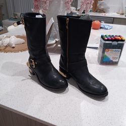 VINCE CAMMUTO BOOTS SIZE 71/2
