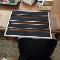 Vangoa Pedalboard w/ Isolated Power Supply 