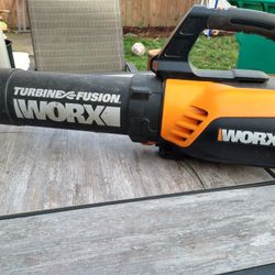 Leaf Blower