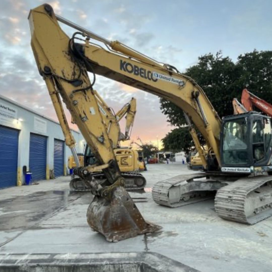 Kobelco SK300LC-10 Excavator