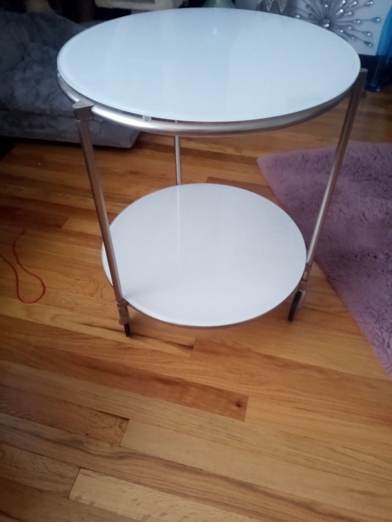 End Table On Wheels