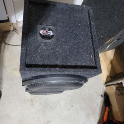 Like New 12in Rocford Fosgate P3 dvc 2ohm stable