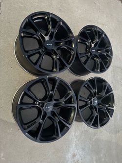 GRAND CHEROKEE SRT WHEELS OEM FACTORY SIZE 20” PRICE 550