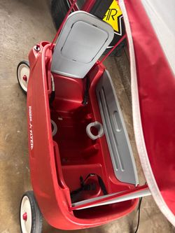 Radio Flyer Kids Wagon with Canopy