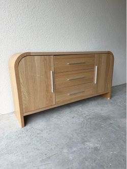 Natural Oak Buffet — Curved Storage Cabinet — Modern Scandinavian Sideboard 🤎