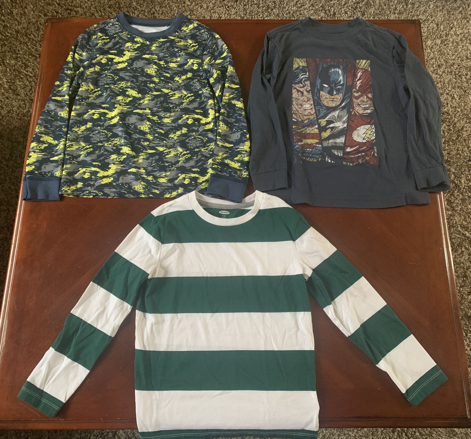 👕 Boys kids size 8 Medium long sleeve shirts LOTS