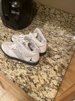 I Grew Out Of These And I Wanted To Sell Them But It’s A Size 6