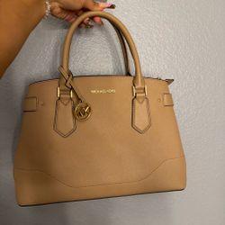 Michael Kors hand bag