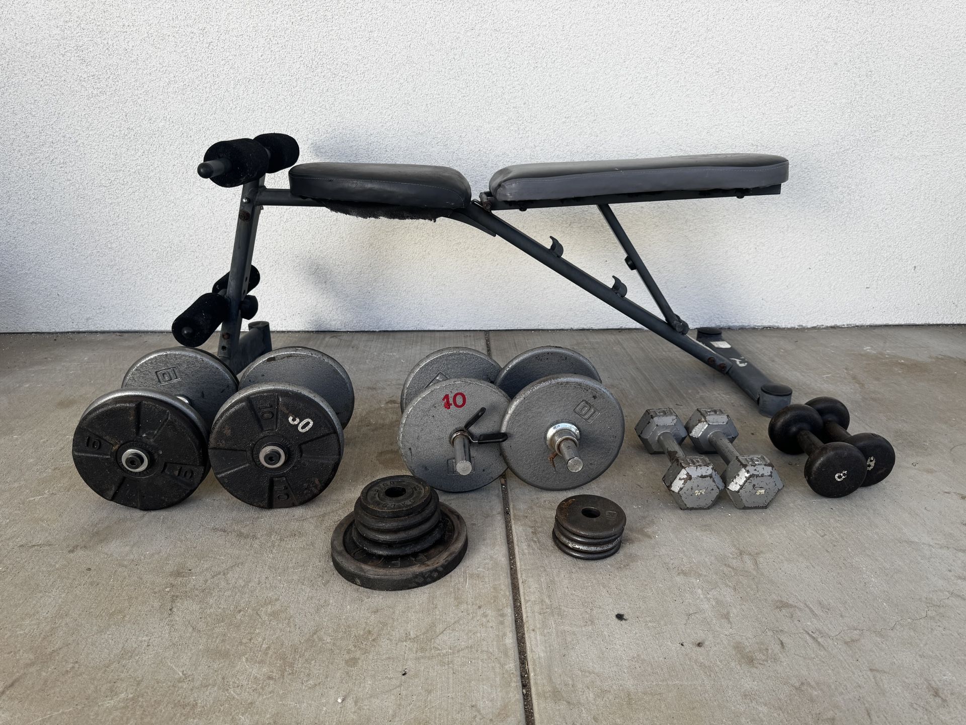 Adjustable Marcy Bench with Dumbbells