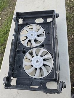 2010 - 2015 Toyota Prius fan shroud