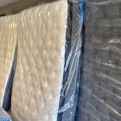 ⚡️Mattress Clearance In stock Ready to go⚡️
