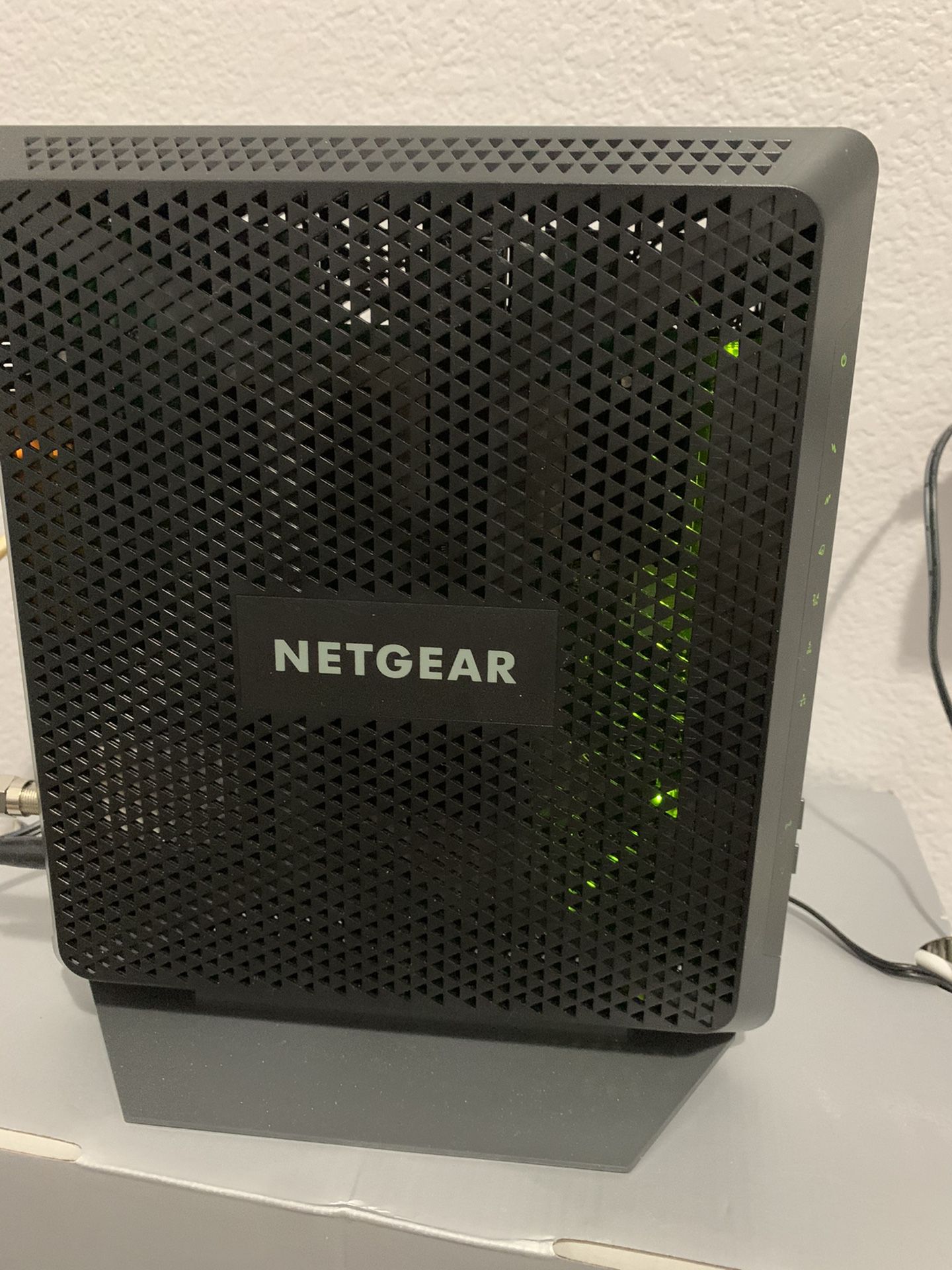 NETGEAR modem router c7000v2