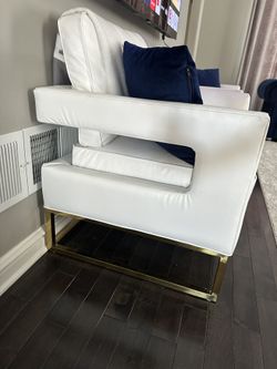 Modern TOV Accent Chairs (Set of 2) – White Faux Leather & Gold Base