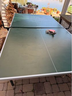 Ping pong table