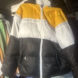 Guess XL Jacket In Good Conditions 