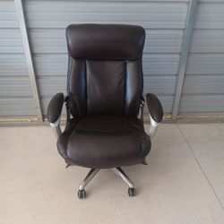 Lazy Boy Big & Tall Executive Office Chair ( Free Delivery If Needed)