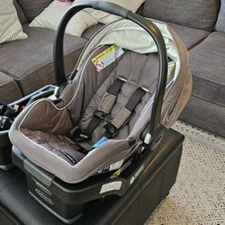 Graco Infant Car Seat + 2 Bases