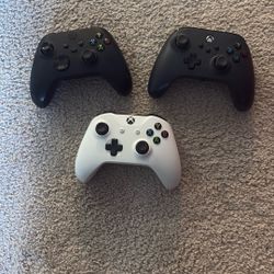 Xbox controllers (For parts)