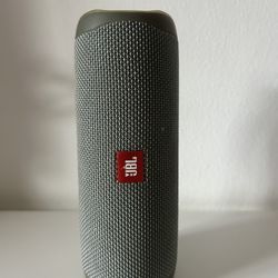 JBL Flip 5 Speaker