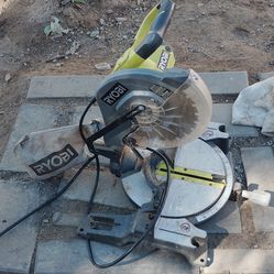 Ryobi  Compound Miter Saw.
