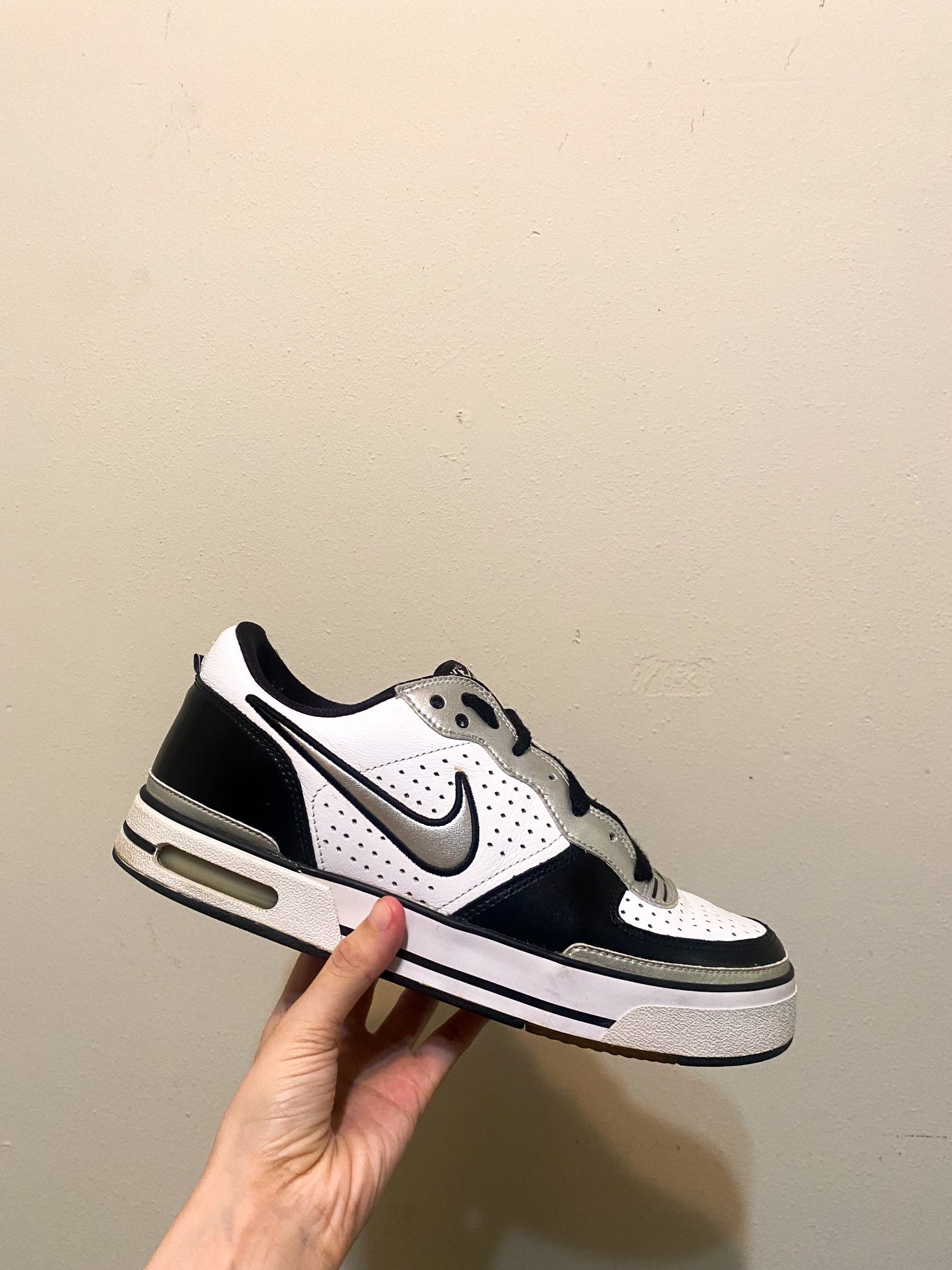nike air captives low Rare Color Way (2007