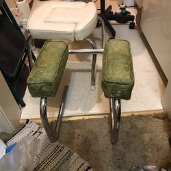 Yoga Stand, Shoulder stand. Reverse Blood Flow