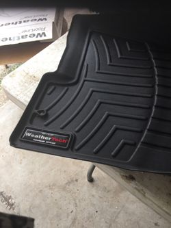 2015 Kia Sportage front and back mats. Excellent condition.