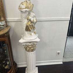 Beautiful Statue With Stand 