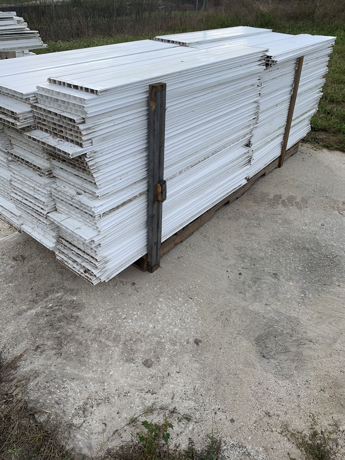 PVC vinyl fence for sale *USED* selling ALL together for Sale in Haines