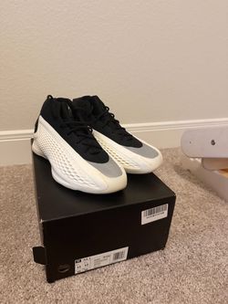 Anthony Edwards’s basketball shoes
