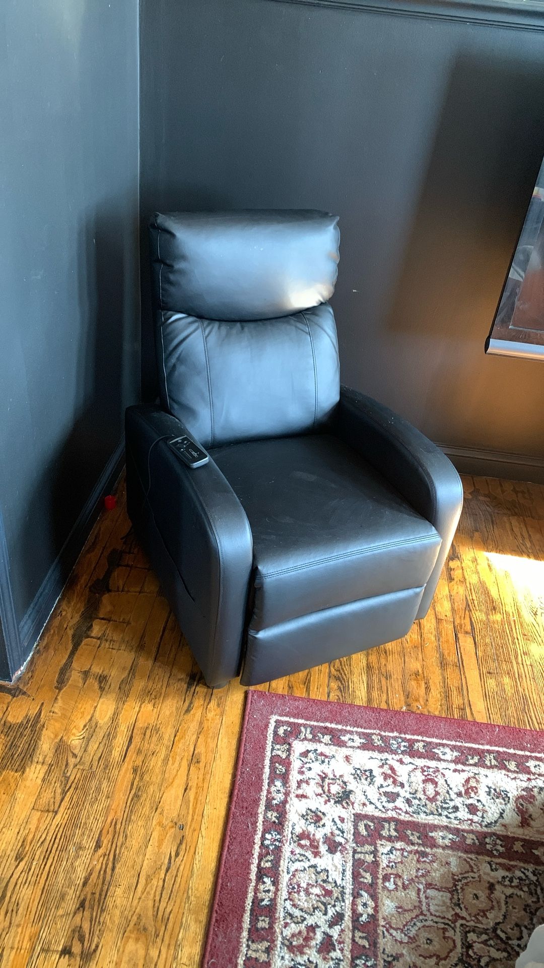 Recliner Couch With Massager