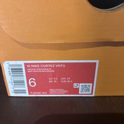 Nike Cortez