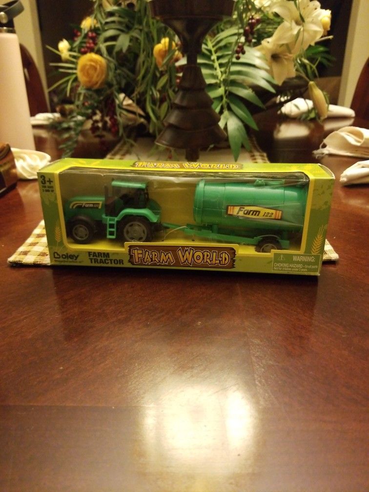 Farm World Farm Tractor
