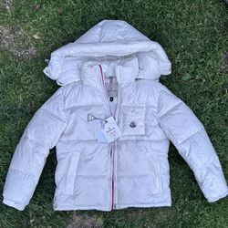 Moncler Montbeliard Puffer Jacket White