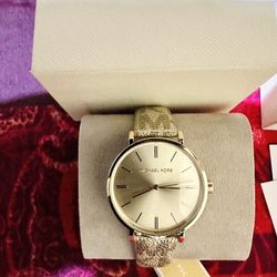 Micheal Kors Women’s Watch 