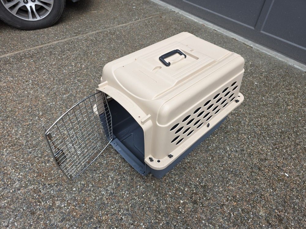 Petmate Medium Carrier