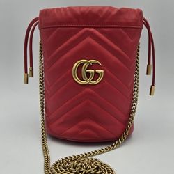 Gucci Marmont Matelassé Red Leather Bucket Bag with Gold-Tone Chain
