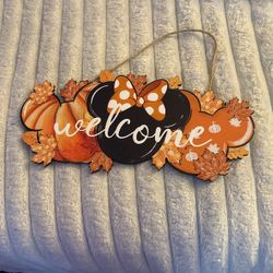 Minnie Mouse Welcome Sign 