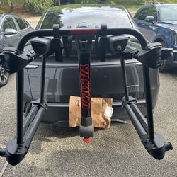 Yakima Fulltilt 4 And Ski Rack