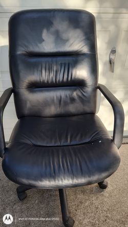 Harter 8900 Series Wallaby Leather Chair