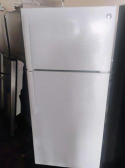 Top Mount Refrigerator White