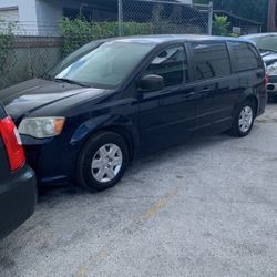 2012 Dodge Caravan 
