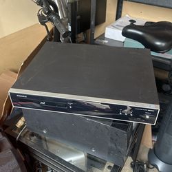 Magnavox Blu Ray Player NB500MG9