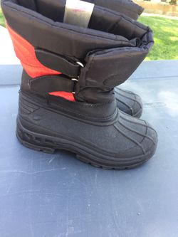 Size 10 snow boots